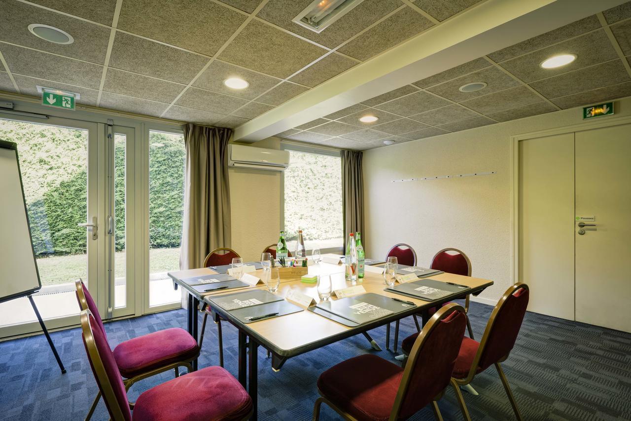 Campanile Geneve - Ferney-Voltaire Hotel Exterior photo